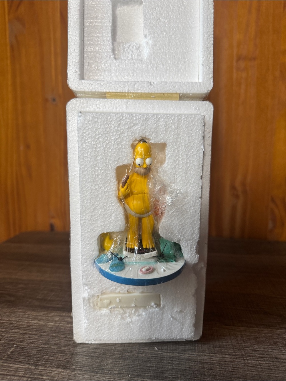 Homer Simpson D’oh! Nuts! Figurine